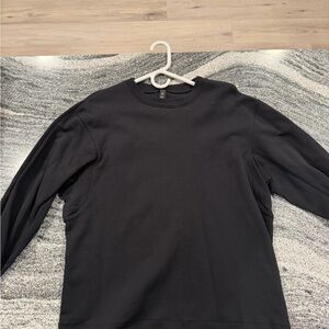 lululemon athletica Men's Black Crewneck Sweater